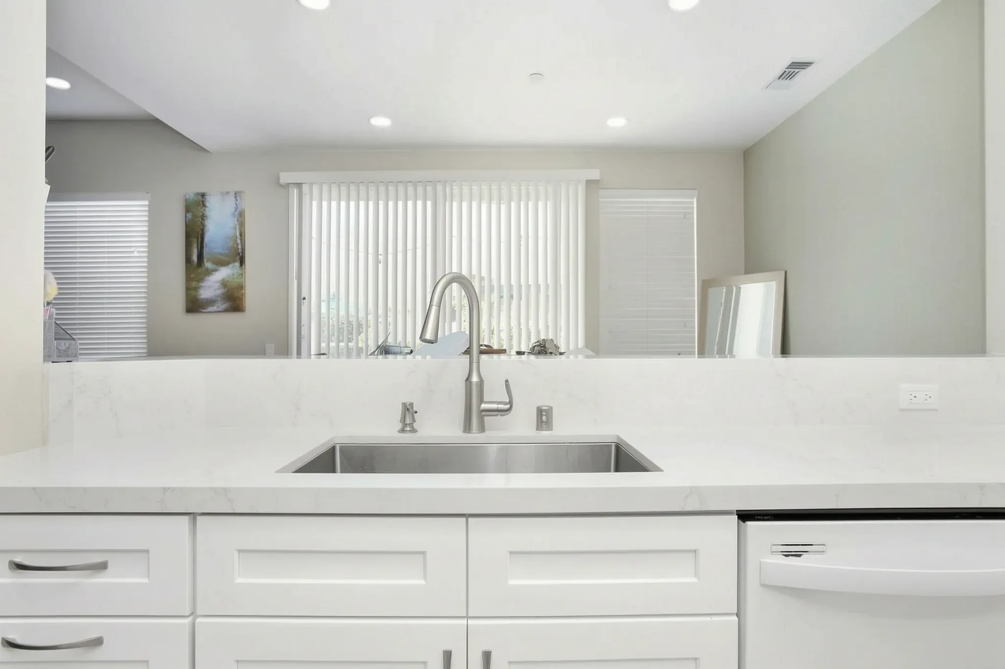 Kitchen and family-room remodel, Laguna Niguel, Avorino
