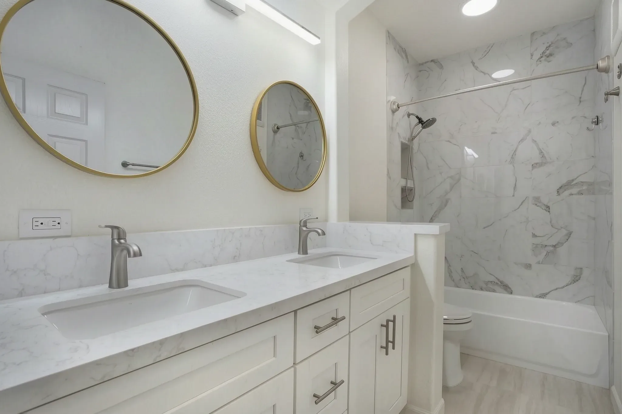 Primary bath renovation, Irvine, Avorino