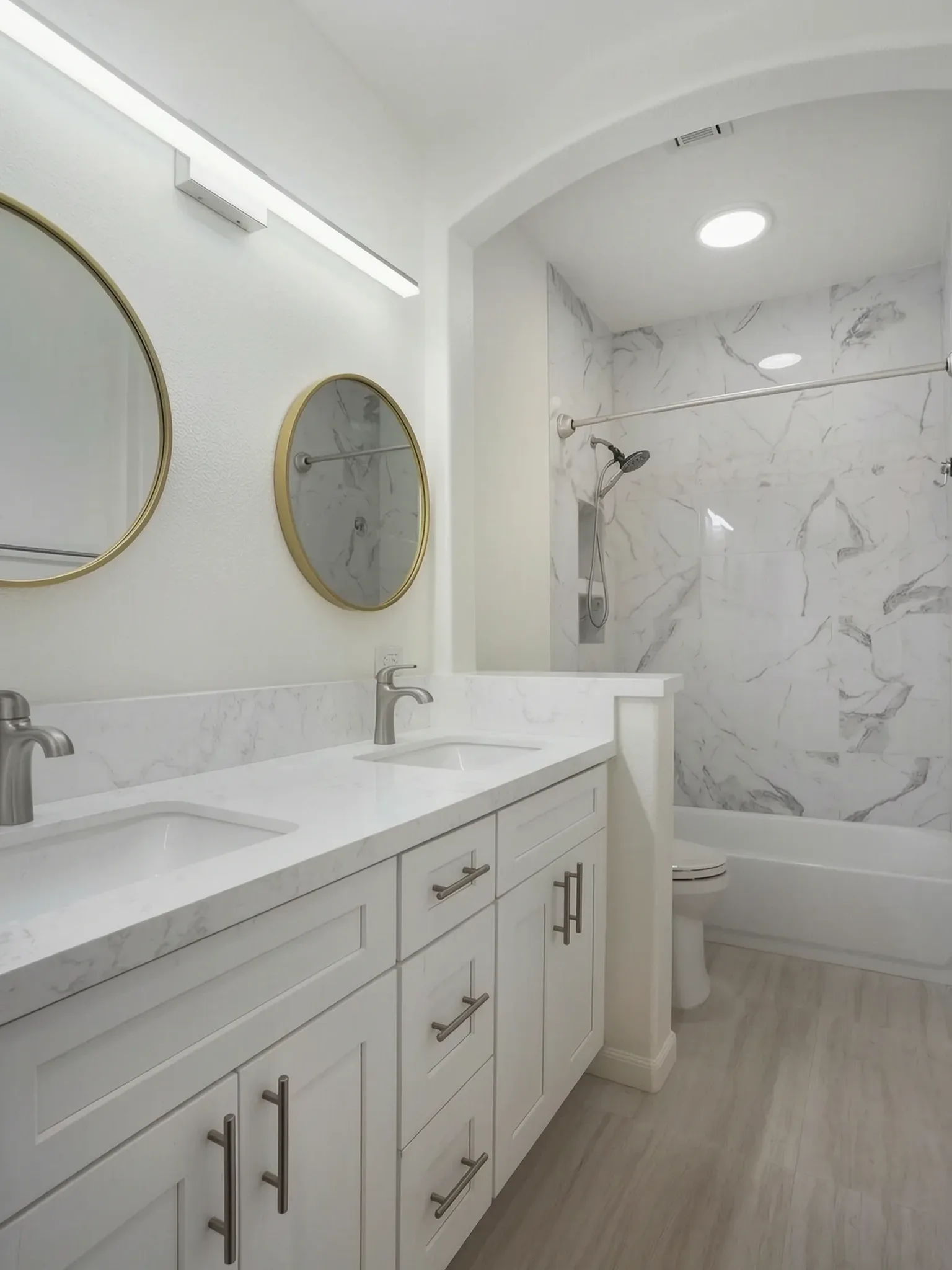 Primary bath renovation, Irvine, Avorino