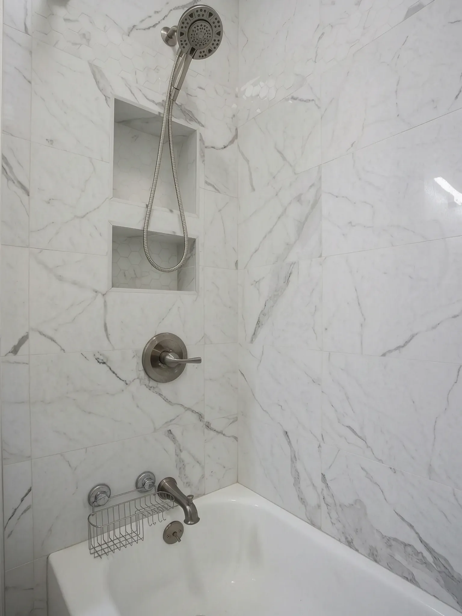 Primary bath renovation, Irvine, Avorino