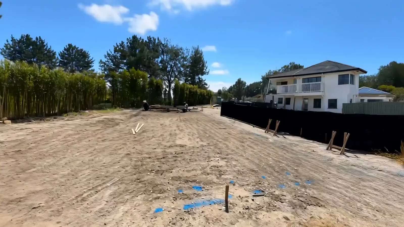 Time-lapse visualization of an Avorino pool-house build in San Juan Capistrano, from the empty lot to the finished exterior and great room